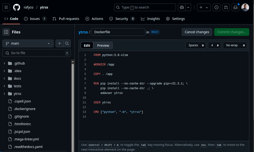 Edytor wbudowany w github jest prosty, ale spełnia swoje zadanie.